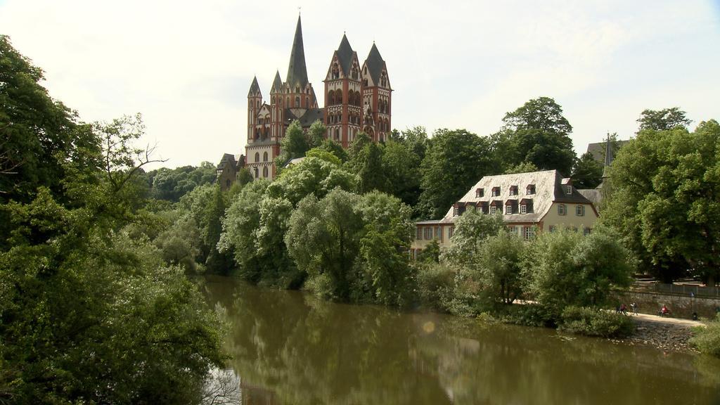 Hotel Gaestehaus Priester Limburg an der Lahn Dış mekan fotoğraf