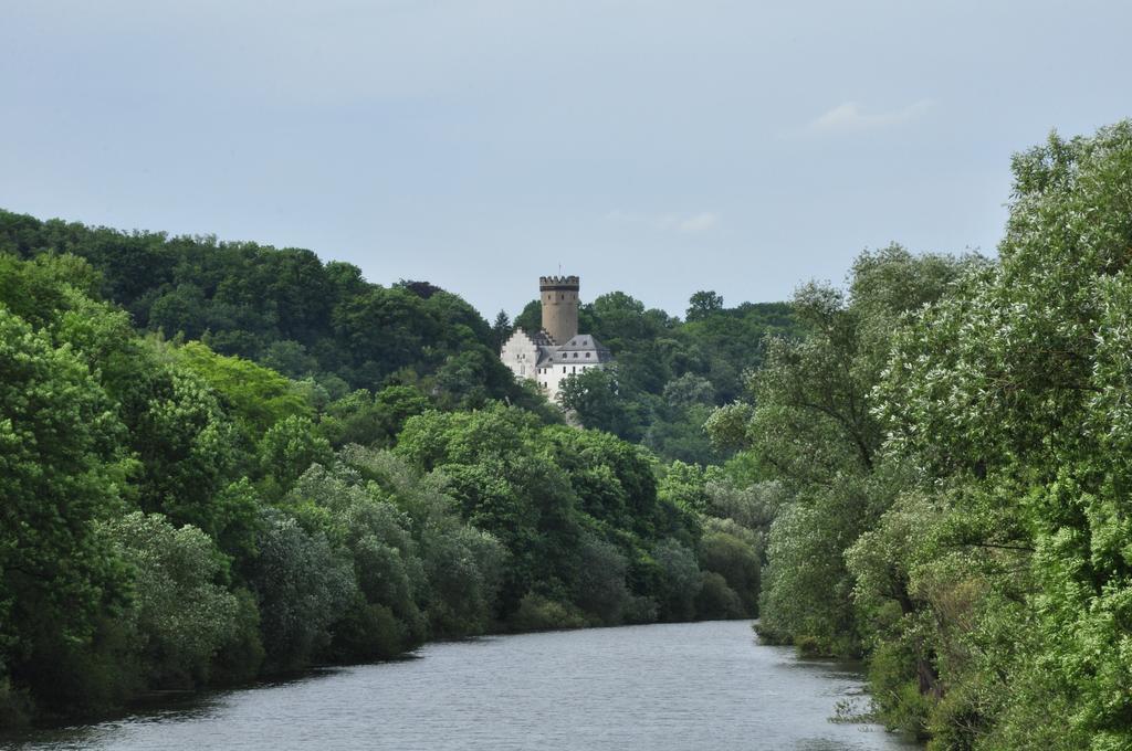 Hotel Gaestehaus Priester Limburg an der Lahn Dış mekan fotoğraf